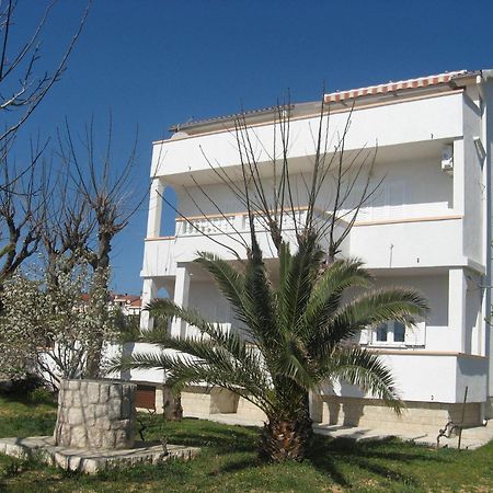 Apartments Frane-20M From Beach Barbat na Rabu Exterior foto
