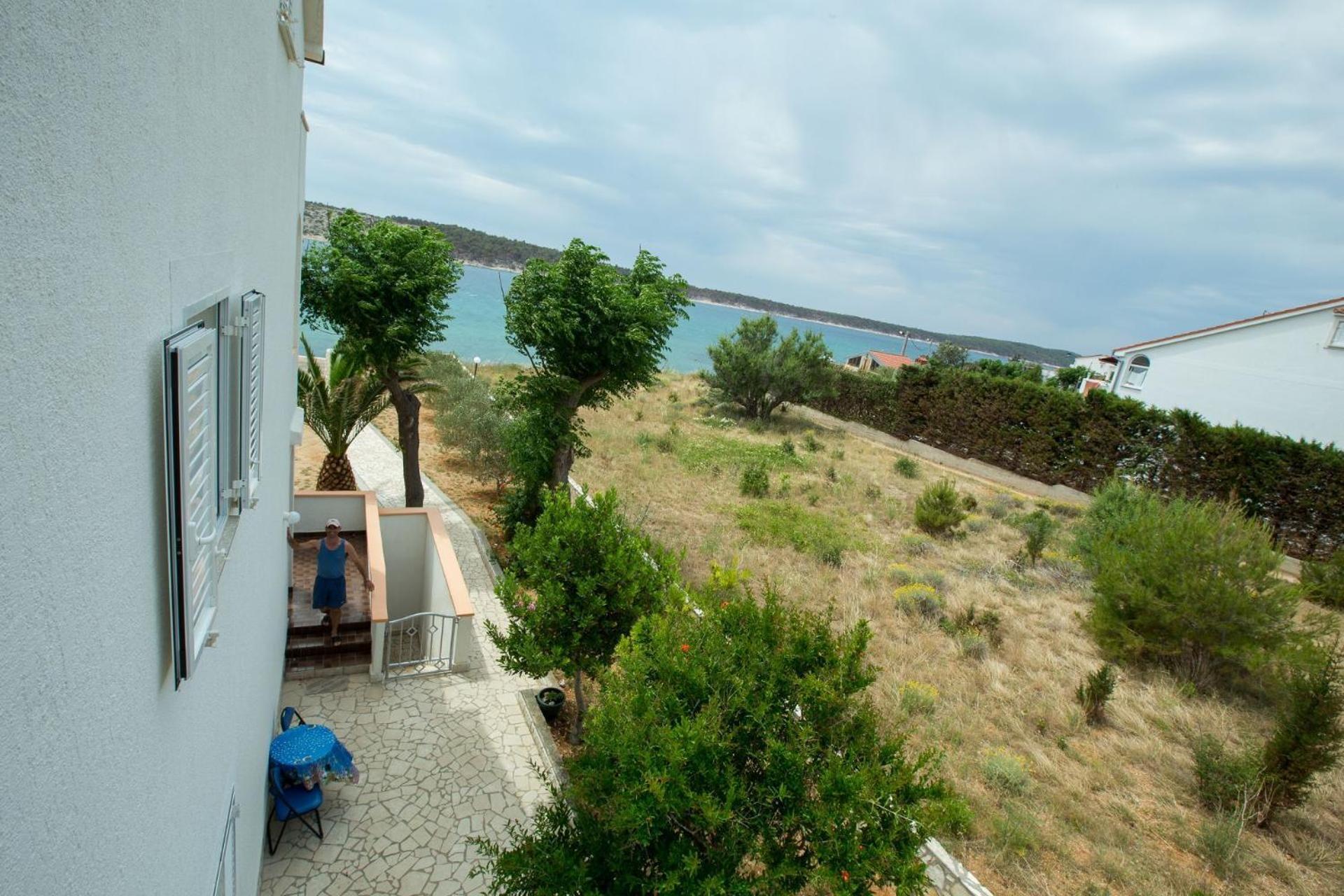 Apartments Frane-20M From Beach Barbat na Rabu Exterior foto