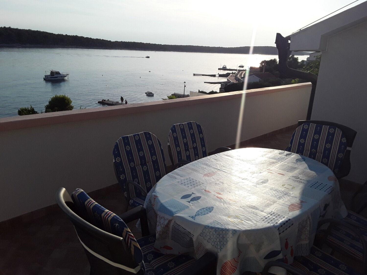 Apartments Frane-20M From Beach Barbat na Rabu Exterior foto