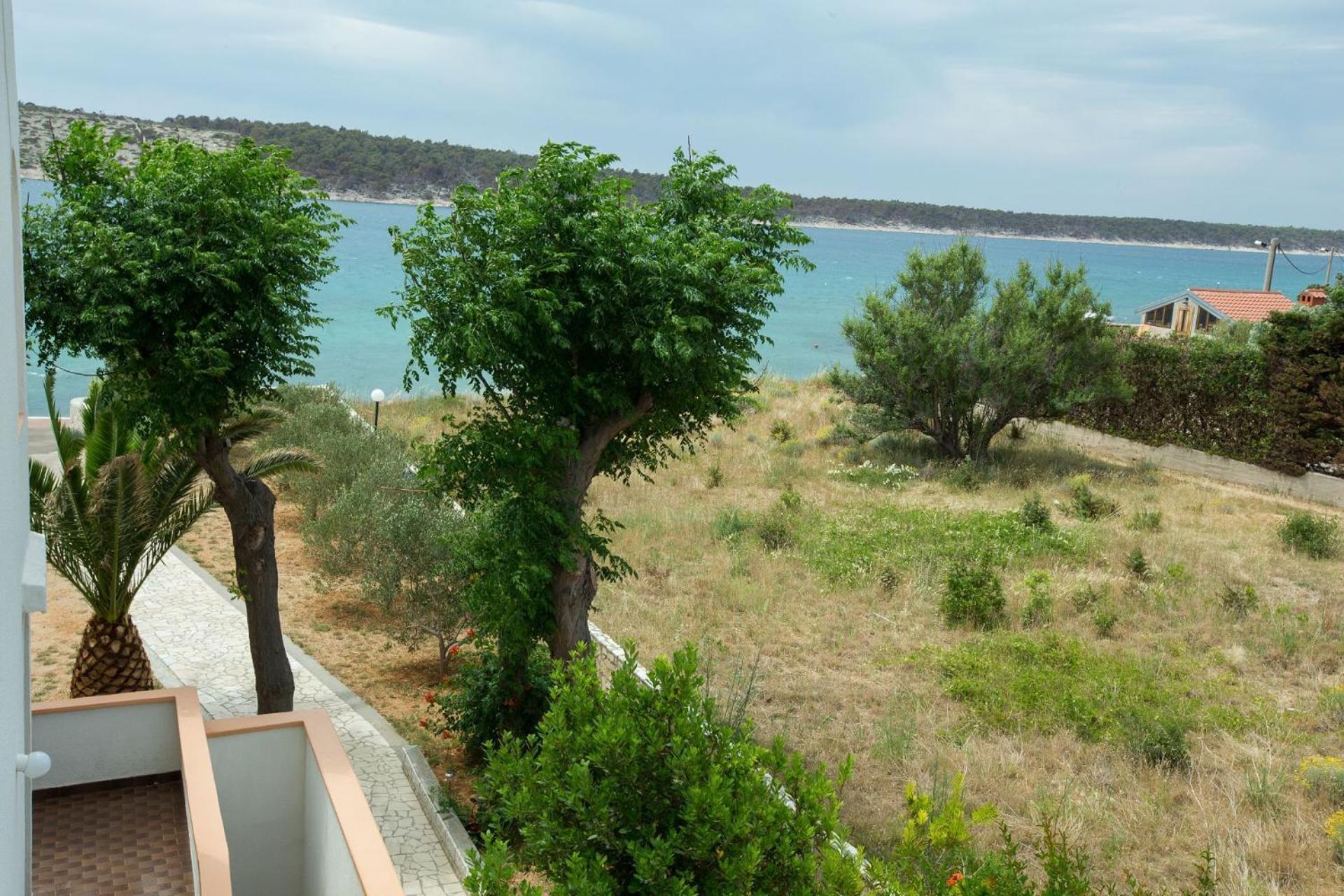 Apartments Frane-20M From Beach Barbat na Rabu Exterior foto